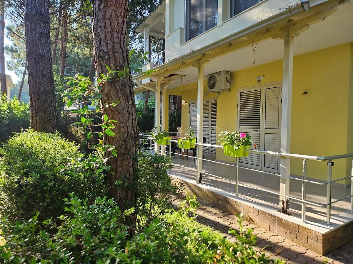 Semesterbostad Lalzi Bay, Lura 1 Ground Floor Apartament Durrës Albanien